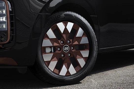 staria us4 premium 18 tinted brass alloy wheels original staria us4 premium 18 tinted brass alloy wheels original