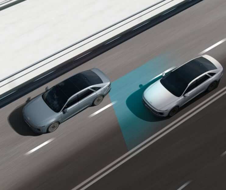 أزيرا Forward Collision-Avoidance Assist - Junction Turning
