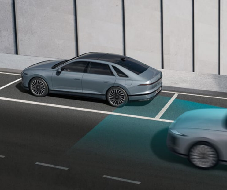 أزيرا Smart Cruise Control